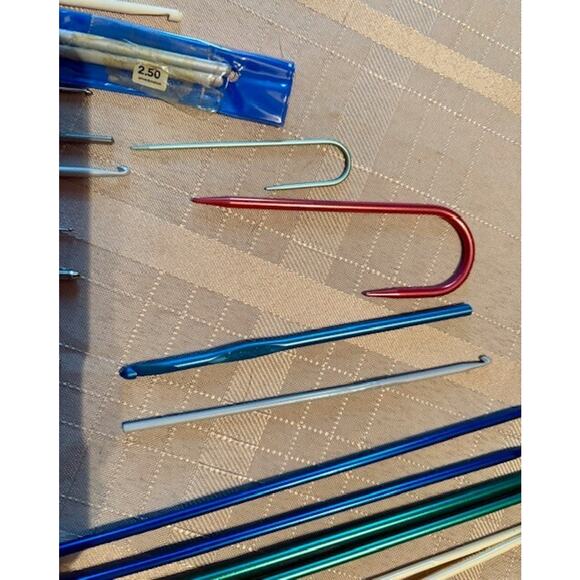 Vintage Assorted Knitting & Crochet Needles Lot Of 48 Items - Picture 8 of 14